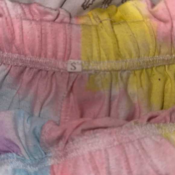 mini shorts - Picture 2 of 2